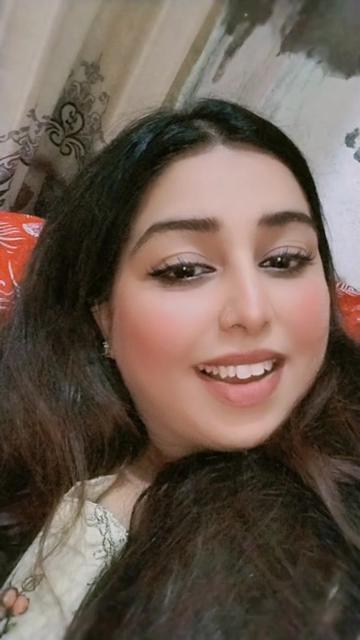 @Neha Live