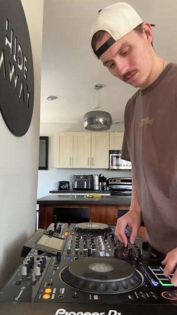 @DAVO