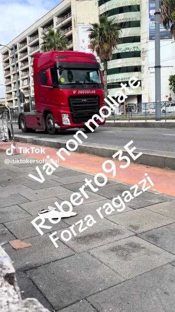 @Roberto93E