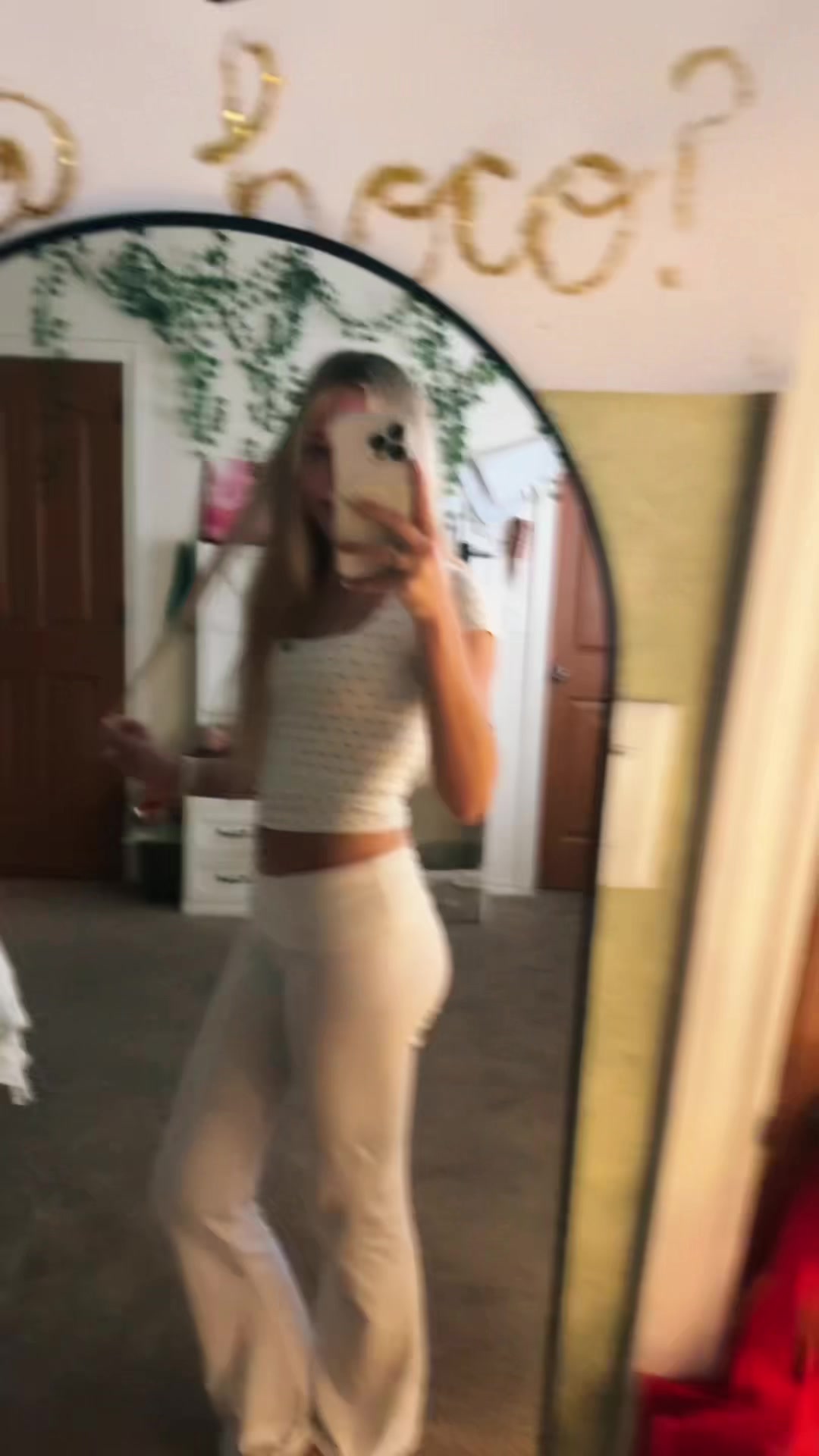 @️ paisley