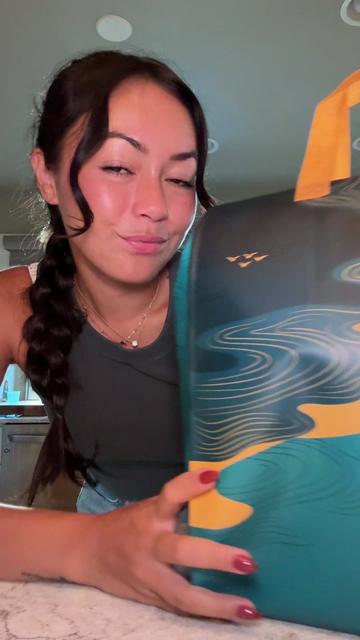 @BiteswithBecs