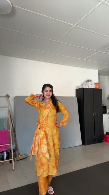 @Divya🫶