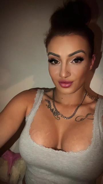 @❤️Nikoletta Georgina🖤
