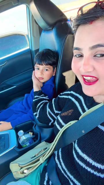 @Prakriti pandey 🇳🇵🇰🇷 🇺🇸