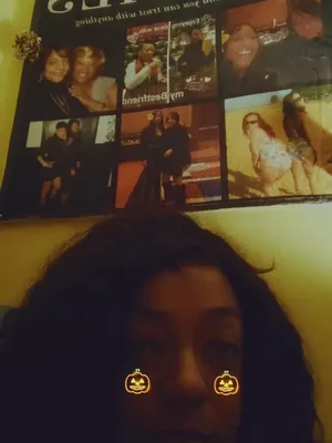 @THE NIKKIEGREENEYEZ COLLECTION