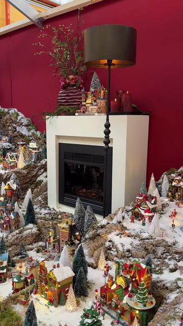 @Mike&rsquo;s Christmas Village ✨
