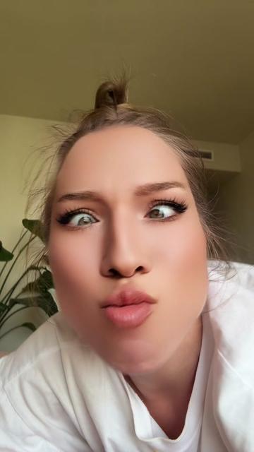 @Алиса Несвит