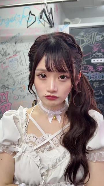 @ねむ