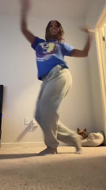 @Ariiii