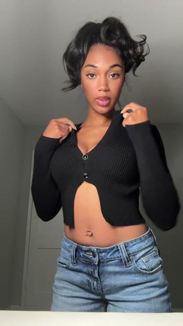 @TheRealGoldenbeautii