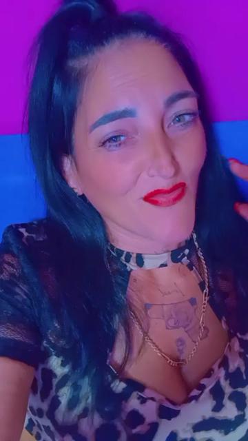 @ana cabello