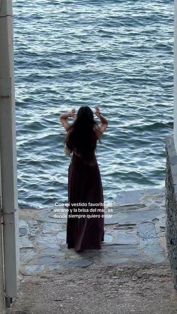 @_lucialosada