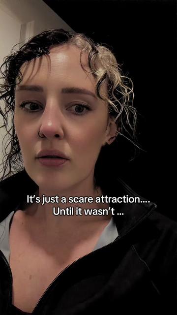 @Eleanor Crowe | Author