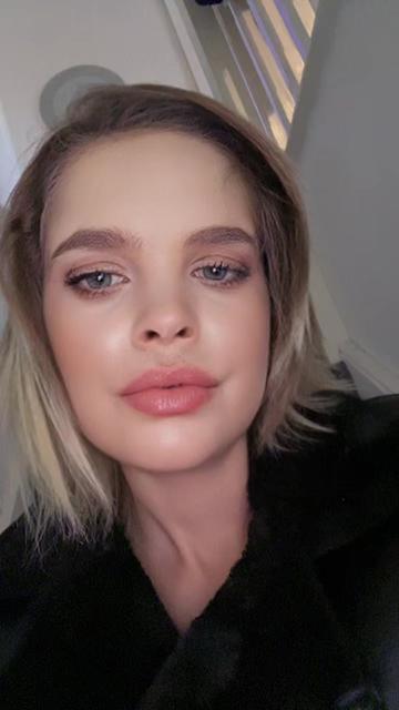 @Charlotte Watson24