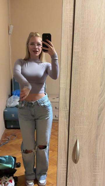@𝒜.𝒱.