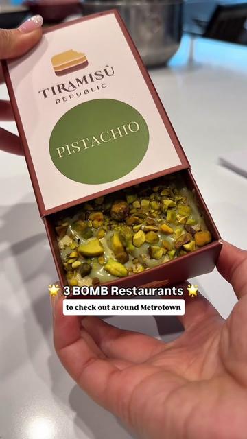 @KIRBY | travel + food blogger