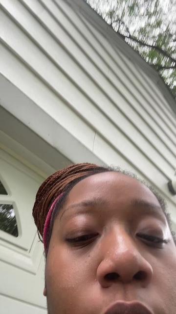 @Dee_nuggss