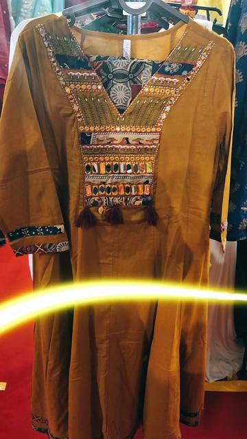 @Nila Silks & Cotton