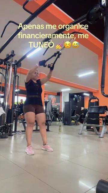 @Mía Gia 🌈🩷💜