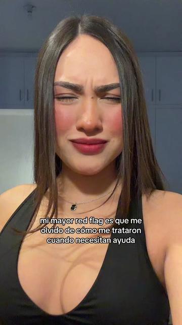 @nicolehertor