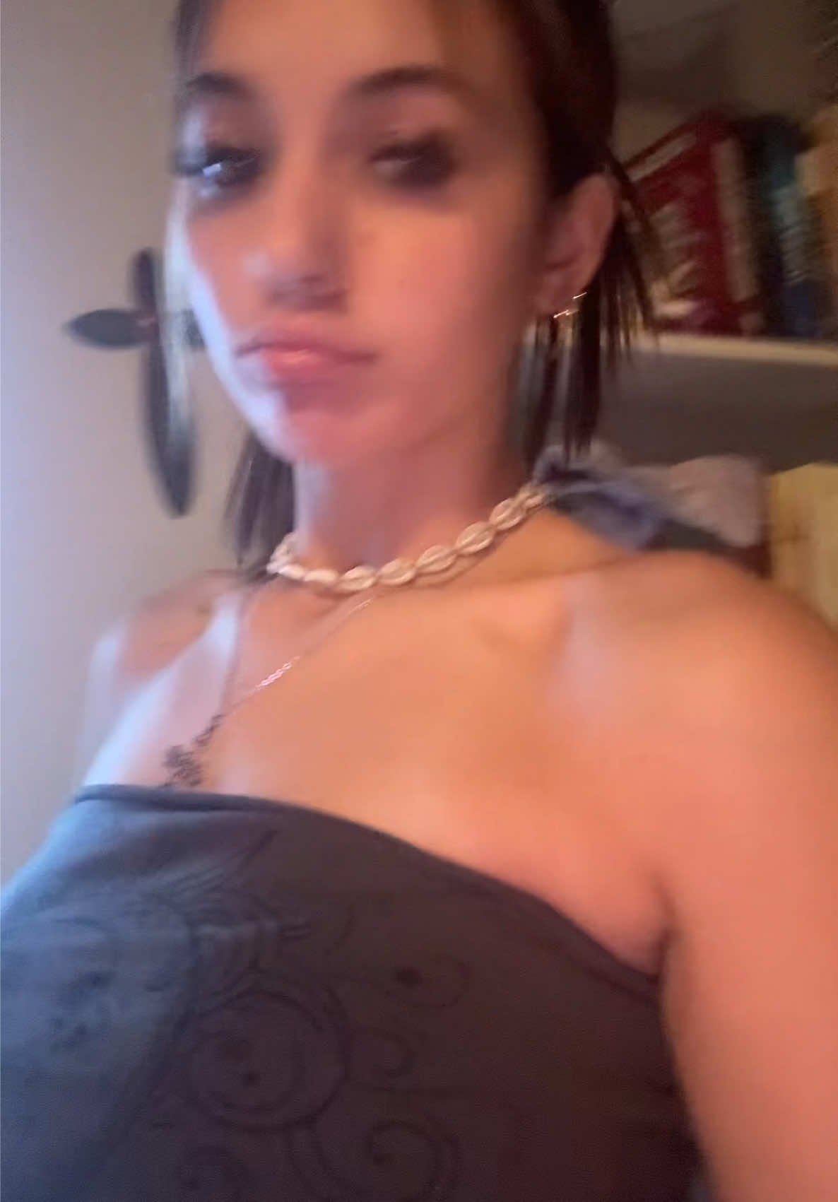 @️