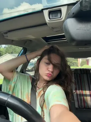 @lindsey ⋆˚꩜。