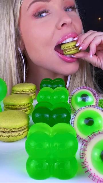 @HunniBee ASMR