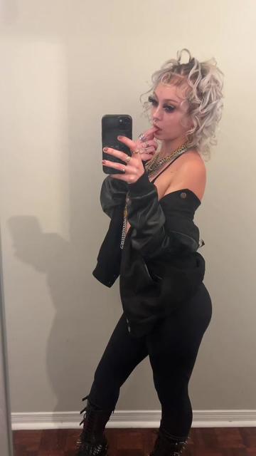@2pretty4ademon