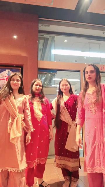 @Sharmee Nepal🇳🇵🇯🇵