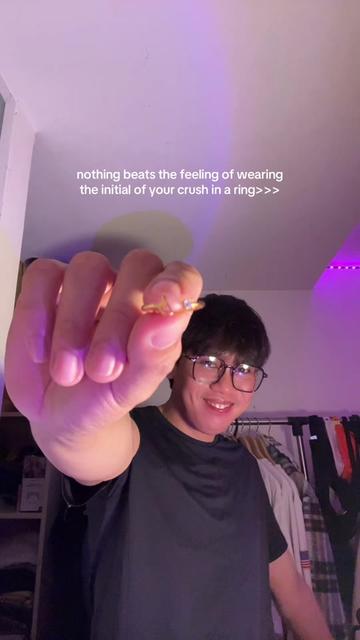 @dee🦋