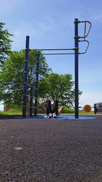 @hoodedcalisthenics