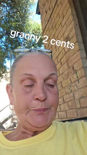 @granny at kitchen table 🎼🎵❌️