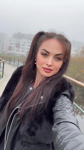 @Alina Elena156