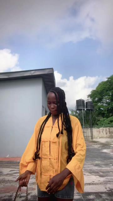 @(Holiness 🧚♀️)