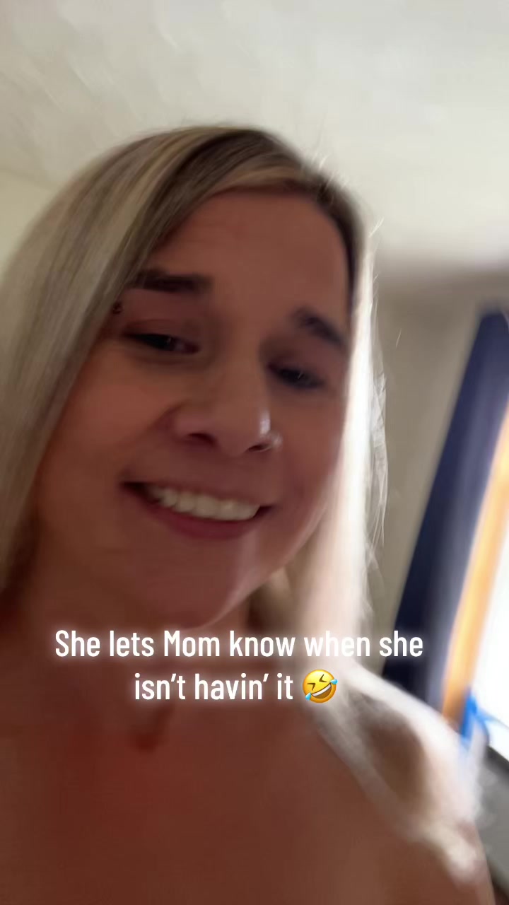 @Hotmomvibes