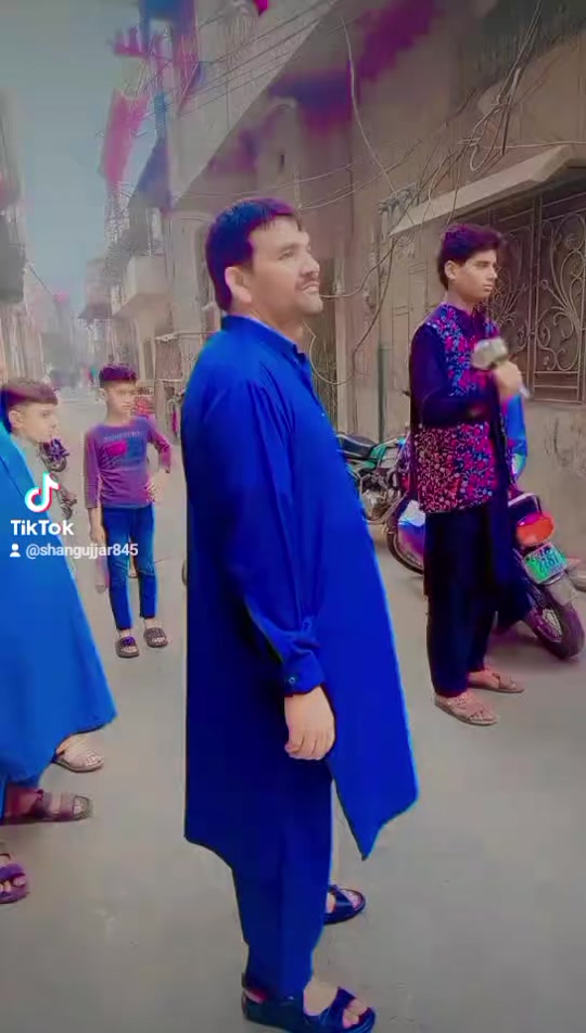 @SHANI GUJJAR