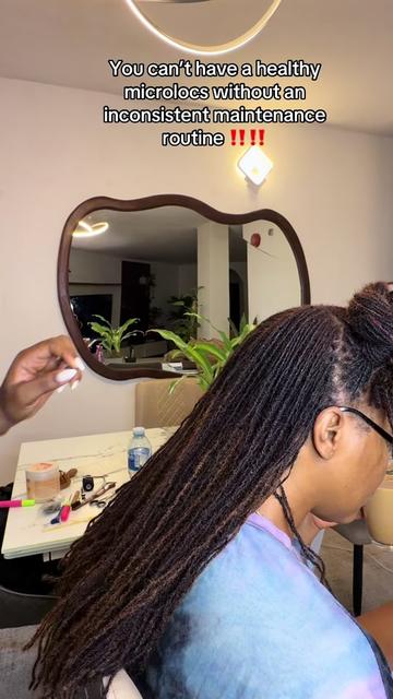 @FEMALE BARBER/LOCTICIAN IN LAG