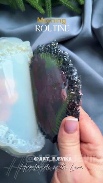 @Viktoriia | Resin Art & Gifts