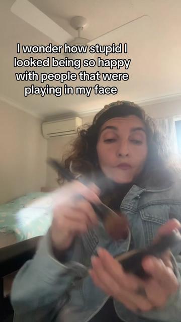 @SmileySarah32 🤡