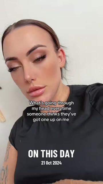 @LEASHBIAN 😈
