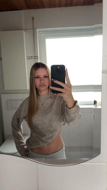 @𝓶𝓲𝓪𝓾