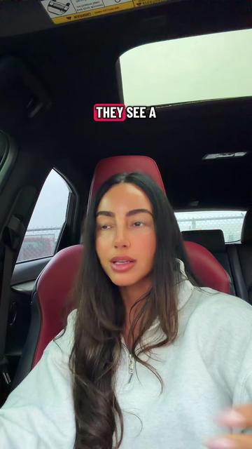 @yapwithjuliana