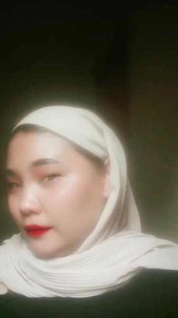 @Nabila Oktavia Gemoyy