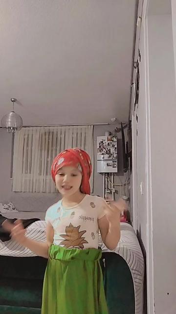 @tek varlığım kizlarim