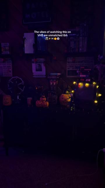 @Spooky Sara🦇🎃
