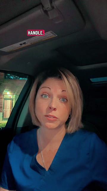 @momica_mama