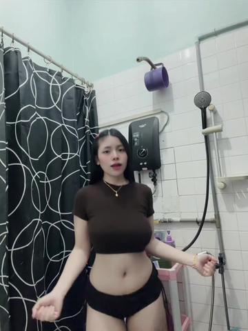 @MeeMee ..🇱🇦🇲🇾…W