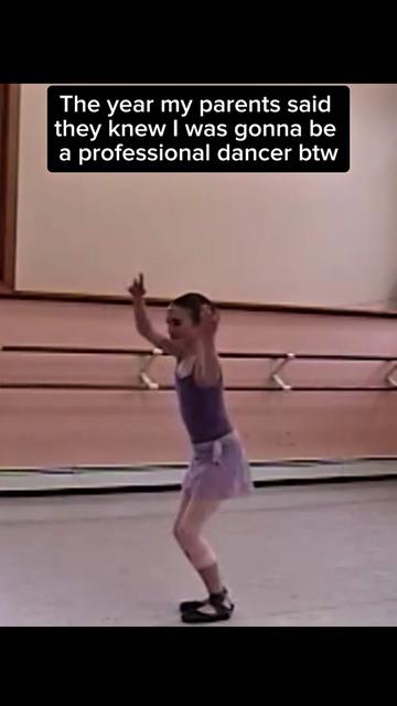 @caitlinbond5