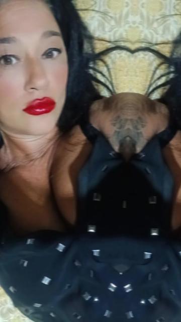 @Nunzia16