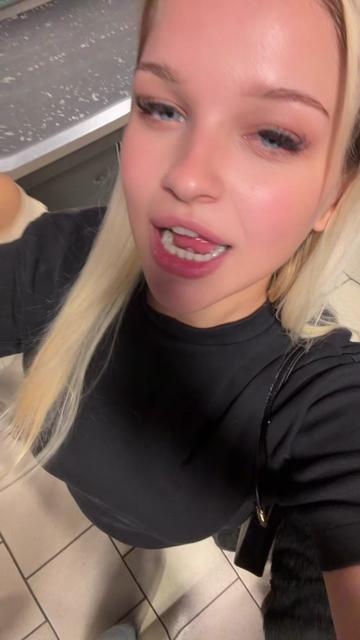 @𝕬𝕹𝕲𝖄𝖄